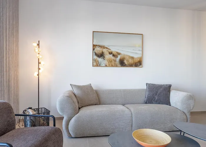 Lecomte - The Shoreline Paradise 45