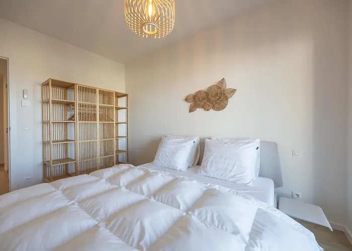 Lecomte - The Shoreline Paradise 45 Ostend