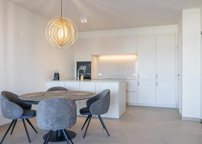 Lecomte - The Shoreline Paradise 45 *