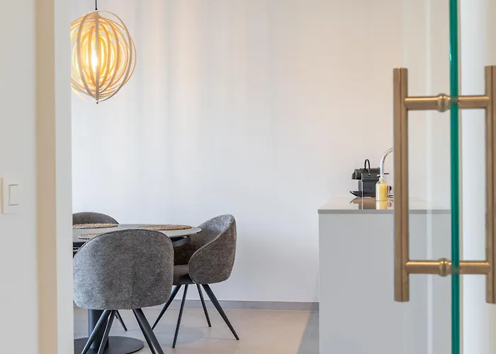 Lecomte - The Shoreline Paradise 45 Apartment