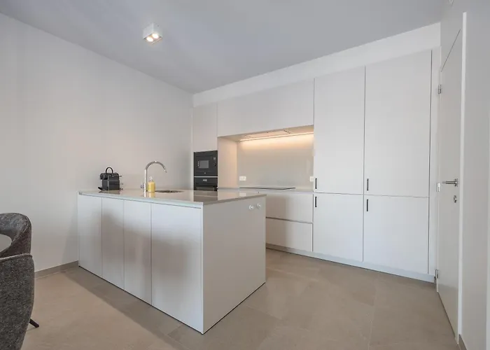 Lecomte - The Shoreline Paradise 45 Apartment